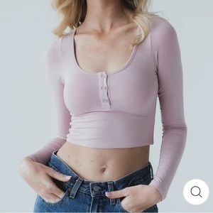 NWT Klassy Network XL Dusty Mauve Henley Long Sleeve Crop Top